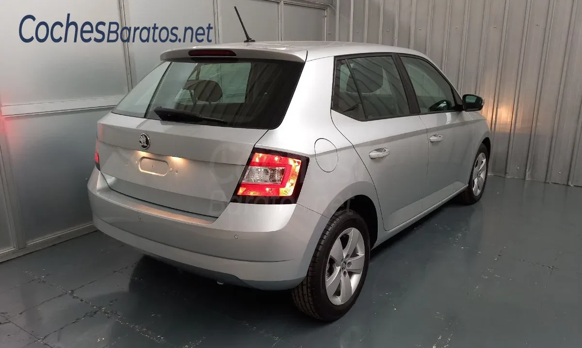 skoda-fabia-gris-segundamano-bycdigital-byc-digital-01